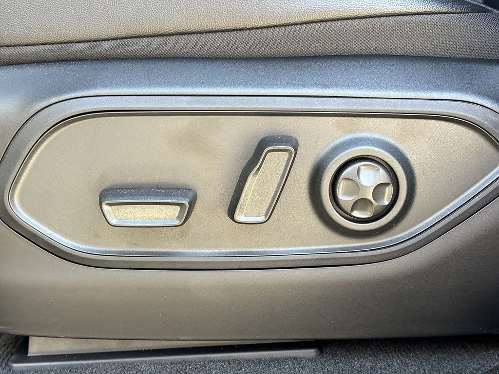 New 2026 Gray Jeep Limited image 7