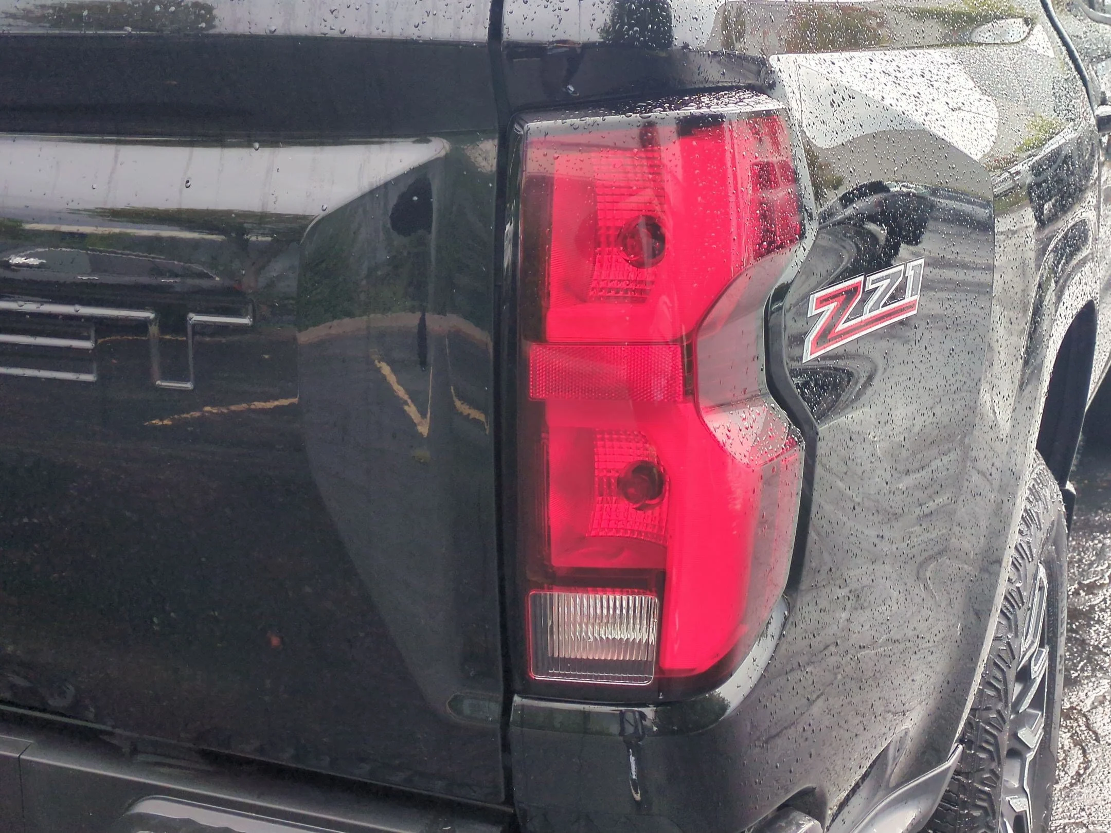 Used 2023 Black Chevrolet 4WD Z71 image 11