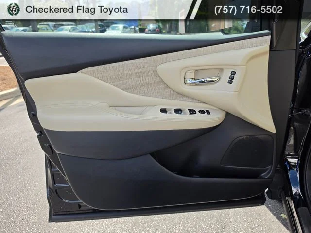 Used 2022 Magnetic Black Pearl Nissan SL image 21