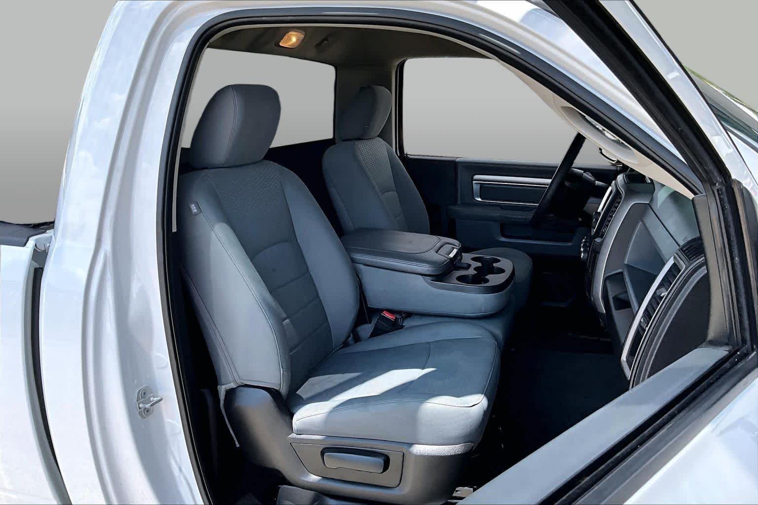 Used 2019 Bright White Clearcoat Ram Express image 9