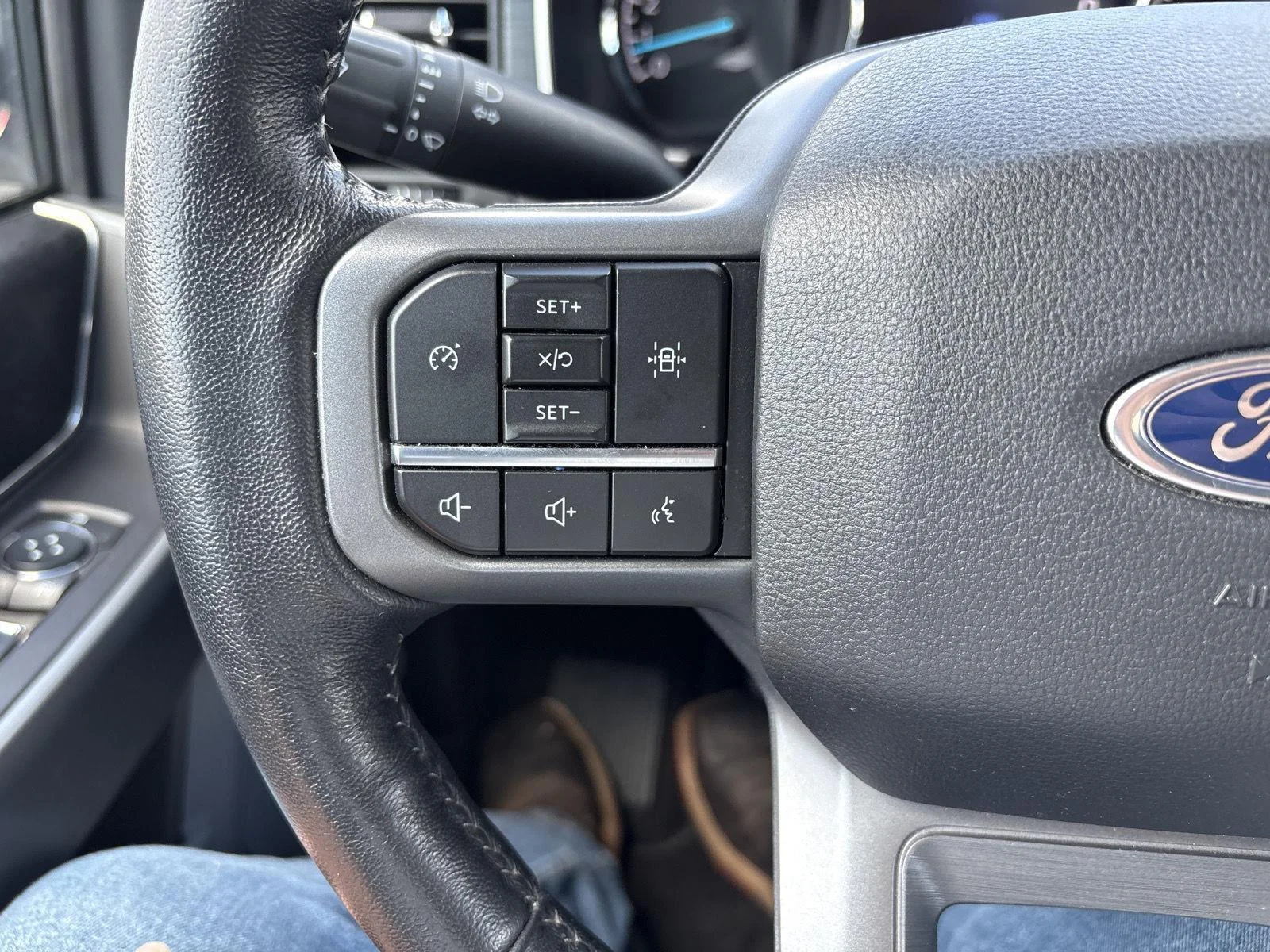 Used 2021 Iconic Silver Metallic Ford XLT image 18