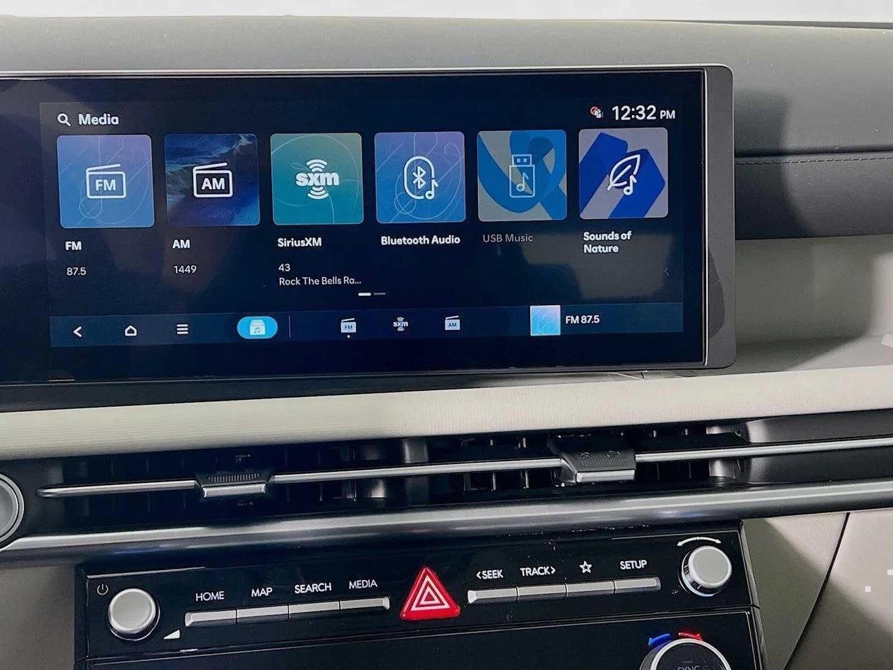 2026 Hyundai Tucson Hybrid — photo 9