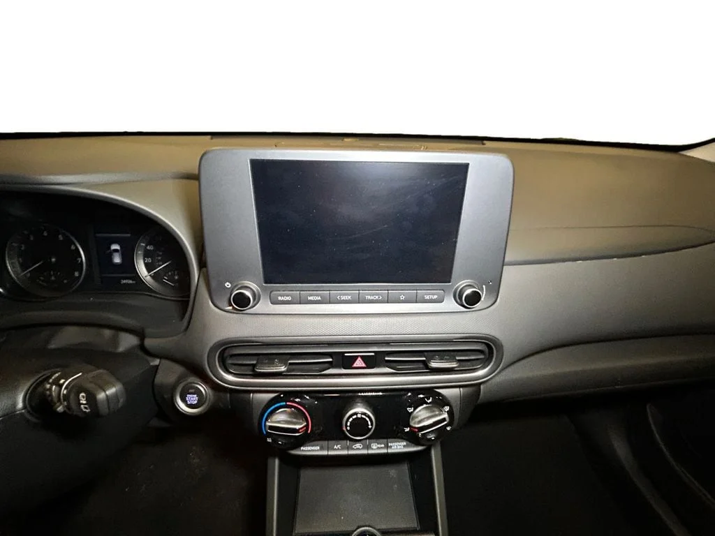 Used 2023 Abyss Black Hyundai SEL image 11
