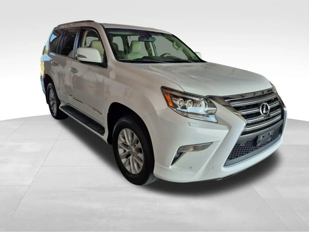 Used 2017  Lexus 460 image 14