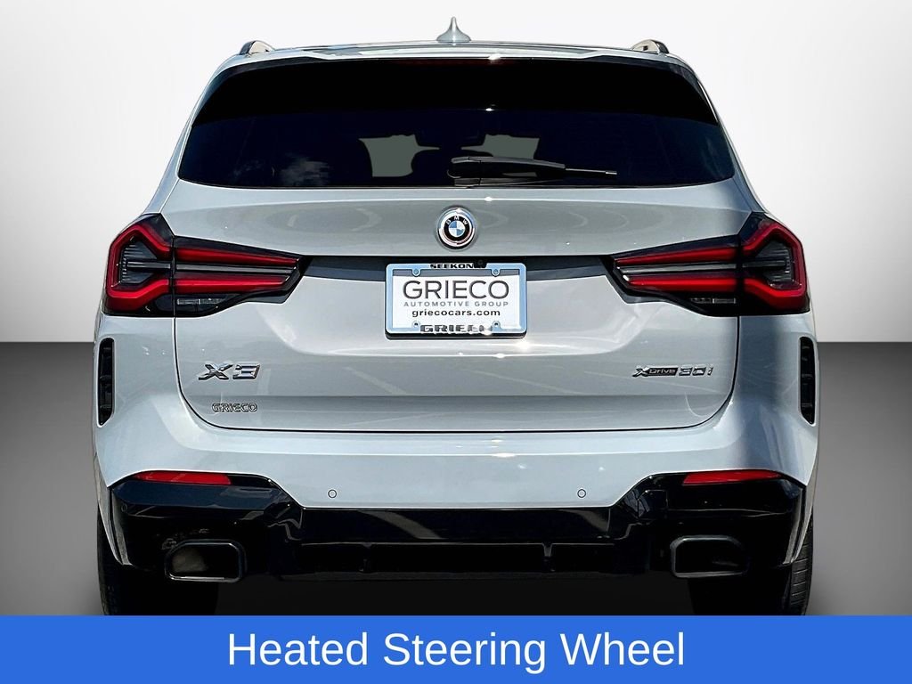 Used 2024 Gray BMW xDrive30i image 6