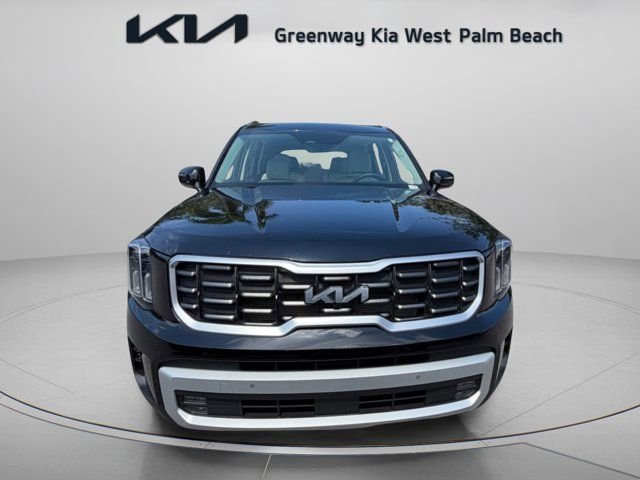 Used 2025 Black Kia SX image 2