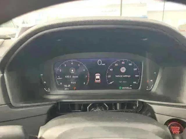 Used 2024  Honda EX image 29