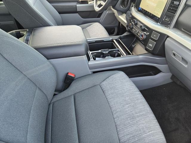 New 2026 Oxford White Ford F-250® XLT image 29