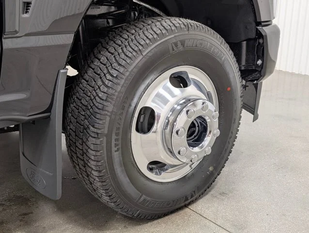 New 2026 Agate Black Metallic Ford F-350® Platinum® image 40
