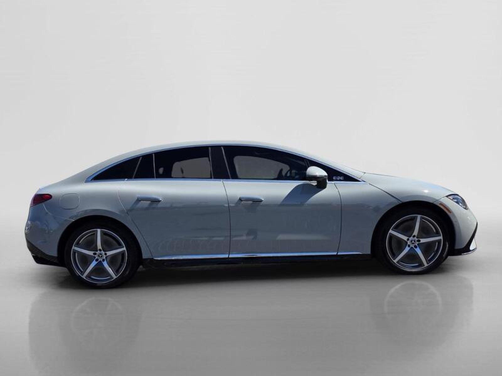 Certified Used 2023 MANUFAKTUR Alpine Grey Mercedes-Benz EQE 500 image 6