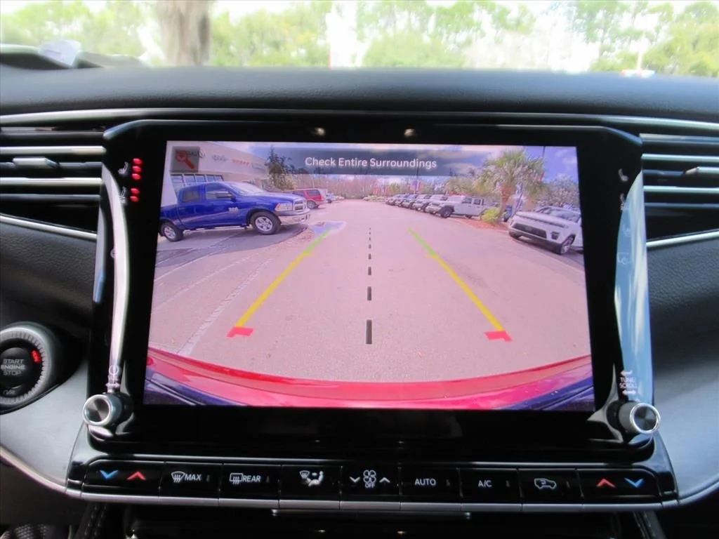 New 2026 Velvet Red Pearl-Coat Exterior Paint Jeep Limited Altitude image 23