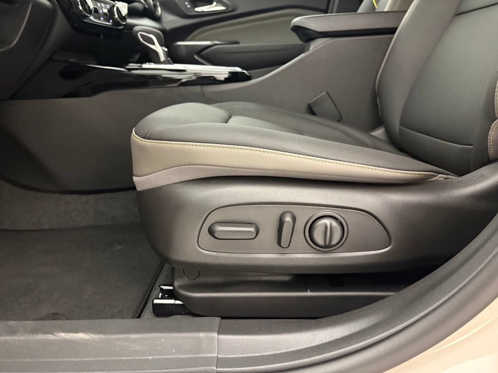 2026 Chevrolet Trax Activ - Photo 25