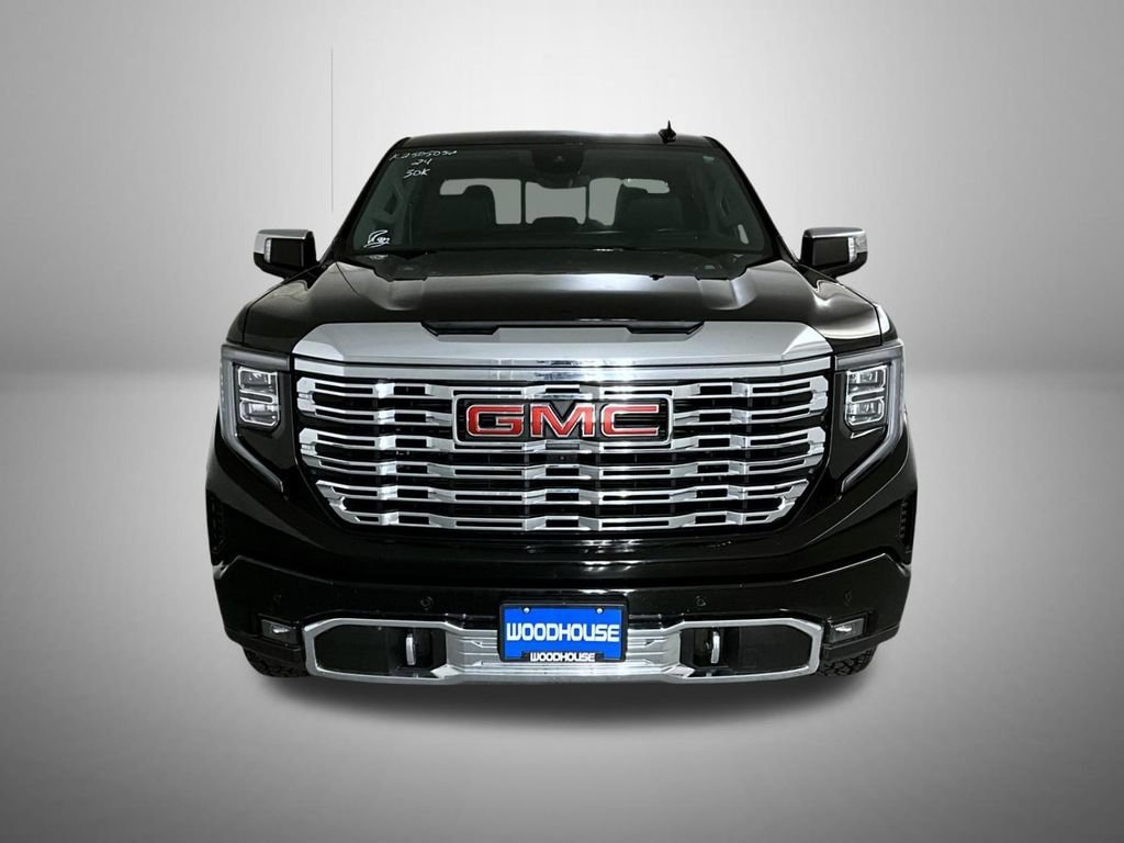 Used 2024 Onyx Black GMC Denali image 3