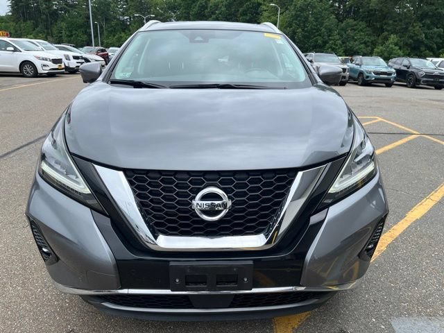 Used 2019 Gun Metallic Nissan SL image 8