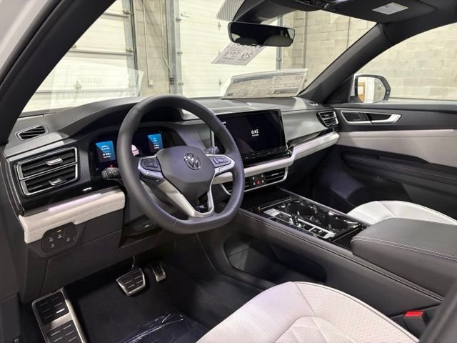 New 2026 White/off-white Volkswagen 2.0T SEL Premium R-Line image 9