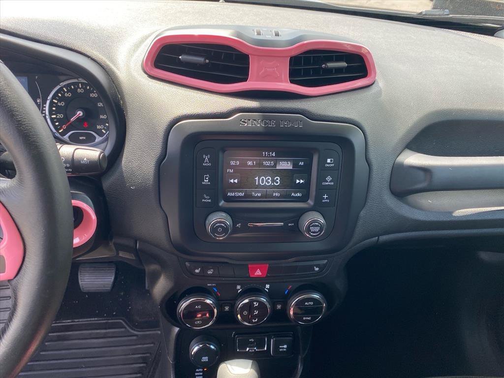 Used 2017 Glacier Metallic Jeep Latitude image 11