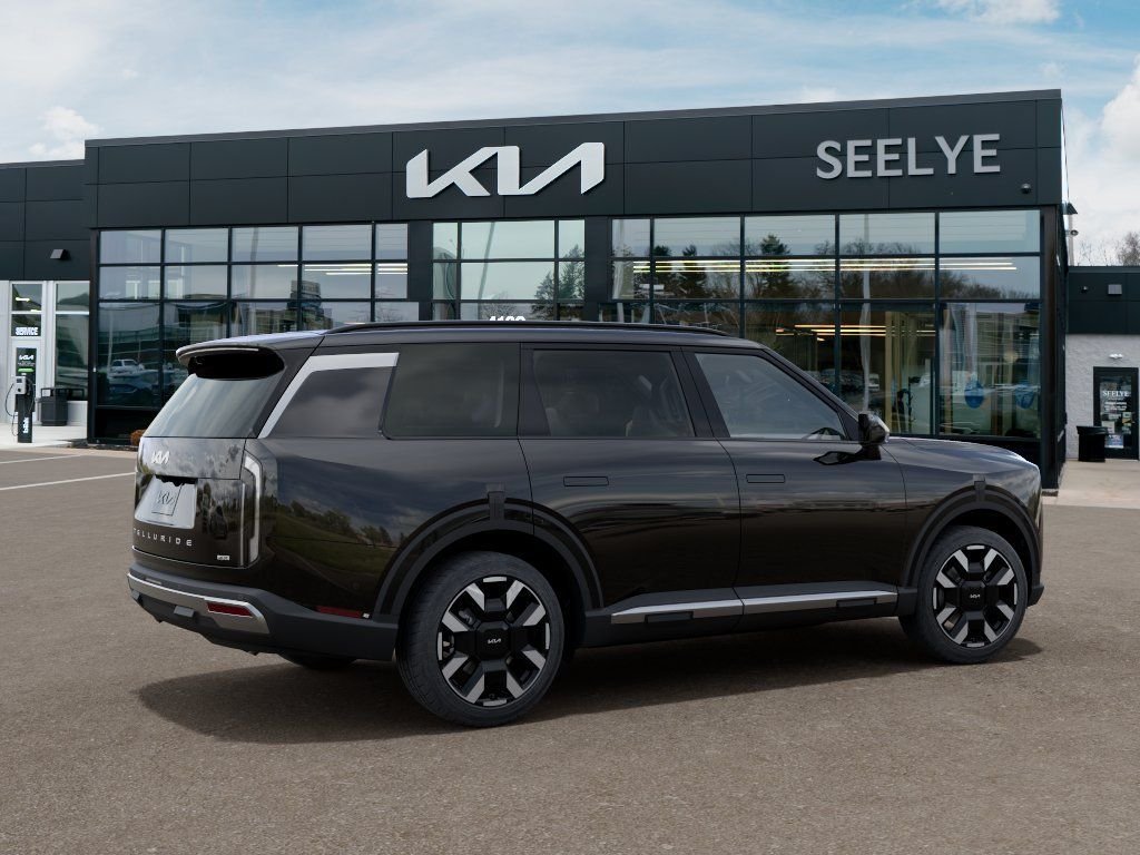 New 2027 Ebony Black Kia S image 6
