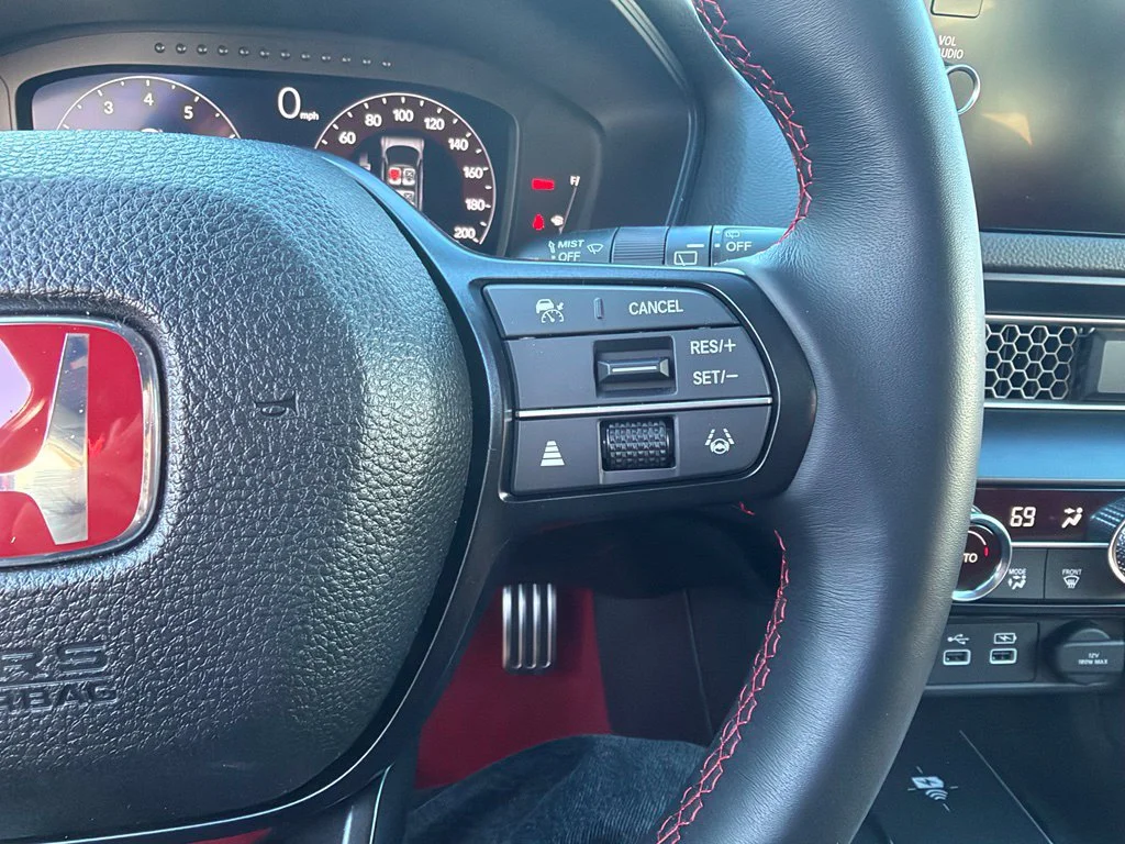 Used 2025 Red Honda  image 6