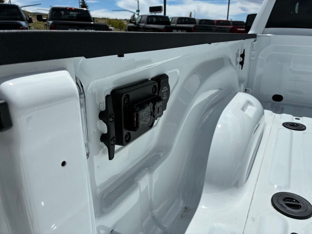 New 2026 Bright White Clear-Coat Exterior Paint RAM Laramie image 6