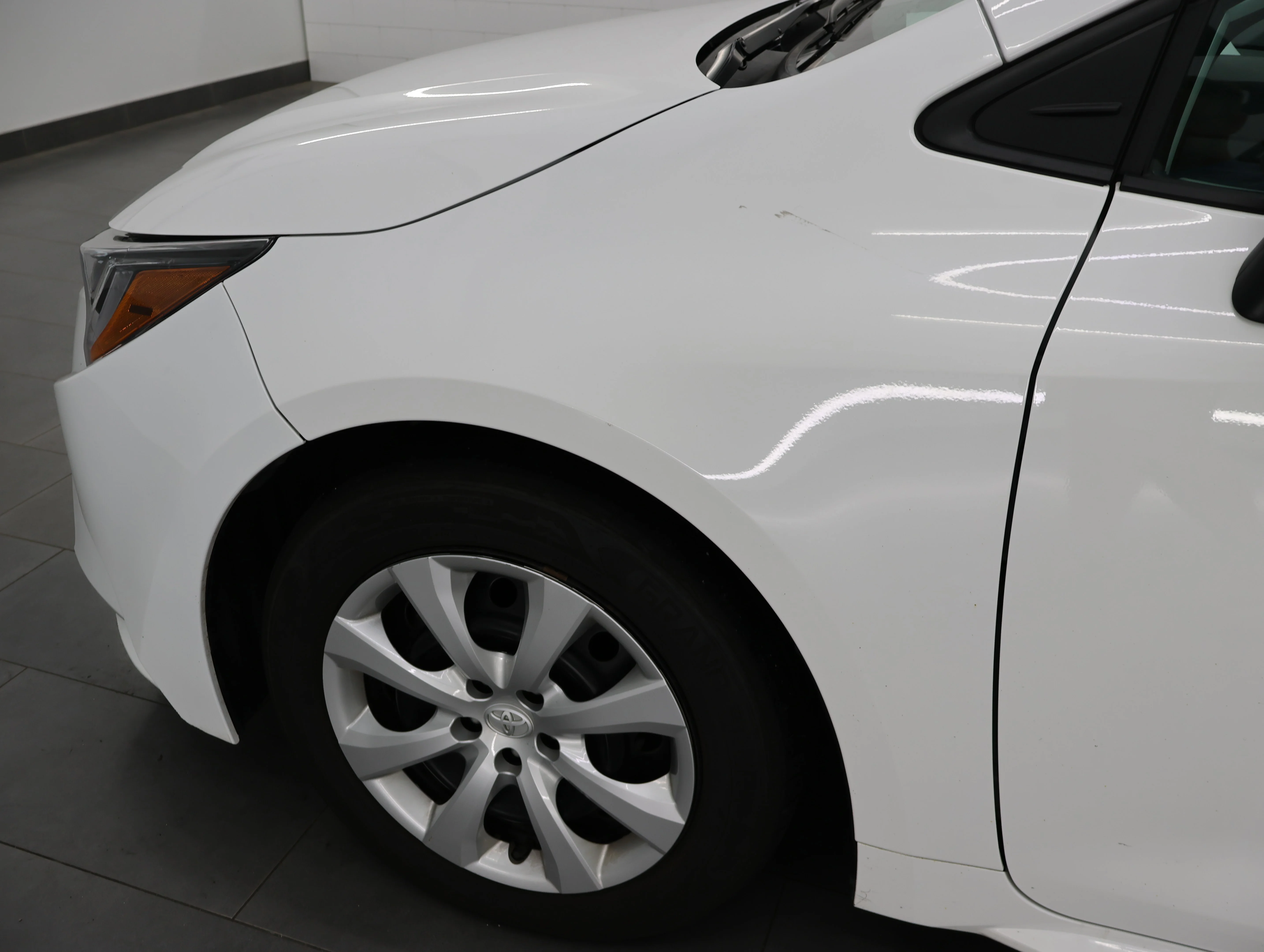 Used 2024 Ice Cap Toyota LE image 32