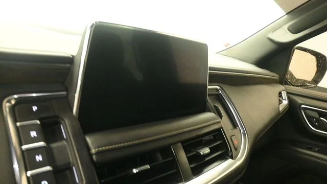 Certified Used 2023 Ash Chevrolet Premier image 17