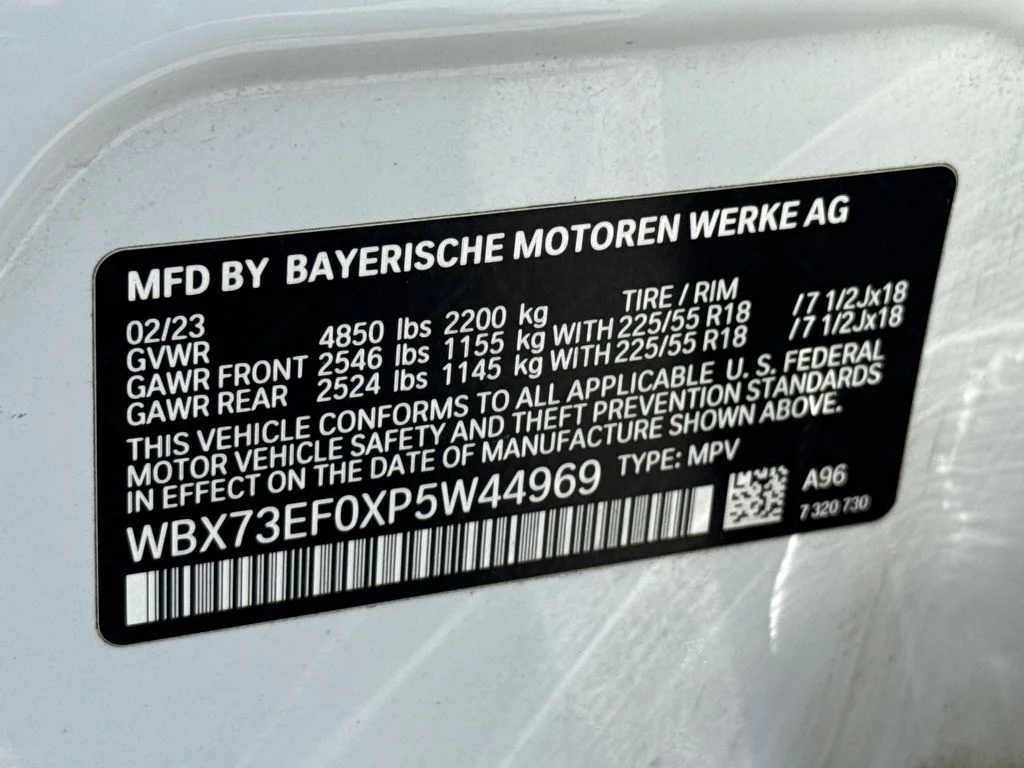 Used 2023 White BMW xDrive28i image 31