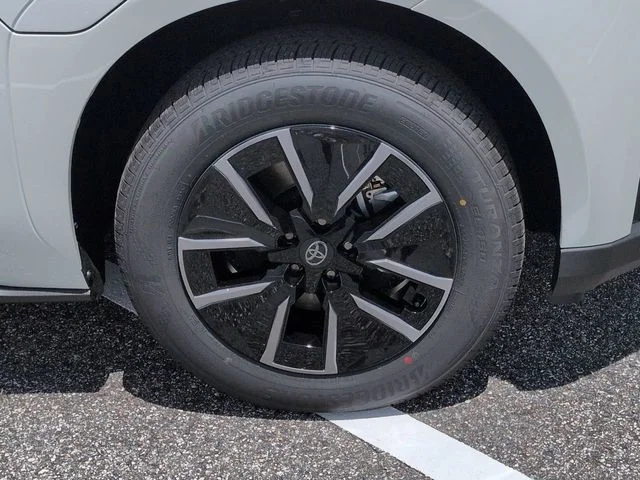 New 2026 Wind Chill Pearl Toyota XLE image 11