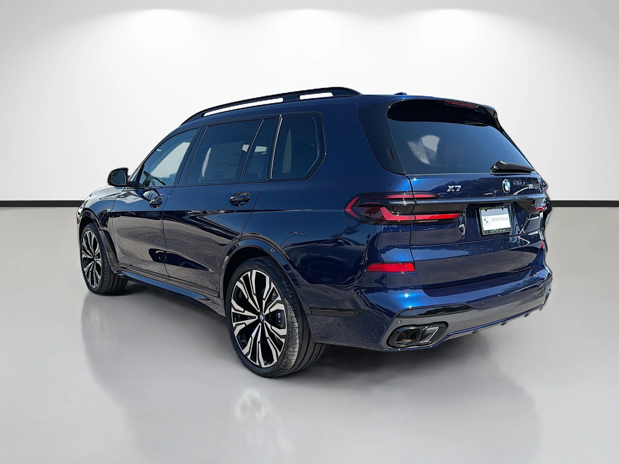 New 2027 Tanzanite Blue II Metallic BMW M60i image 5