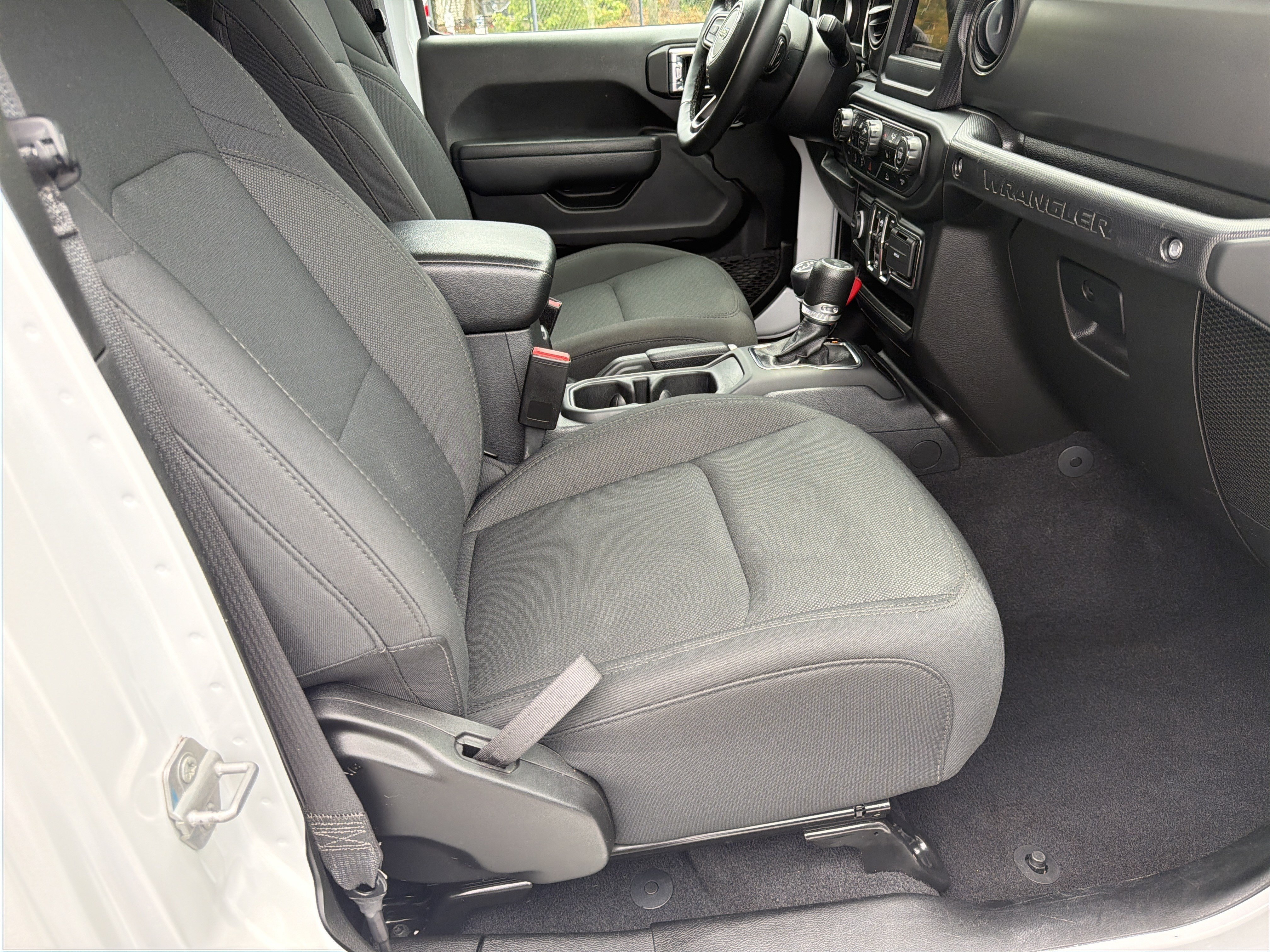 Used 2022 Bright White Clearcoat Jeep Unlimited Sport S image 16