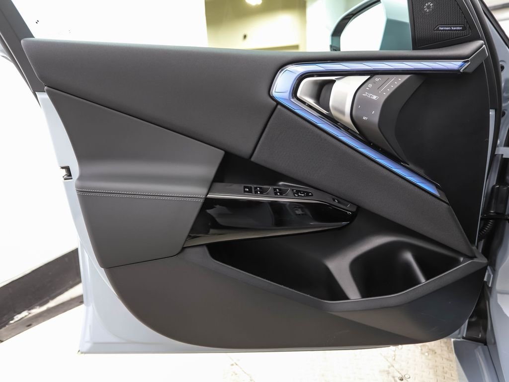 New 2026 Gray Metallic BMW 30 xDrive image 9