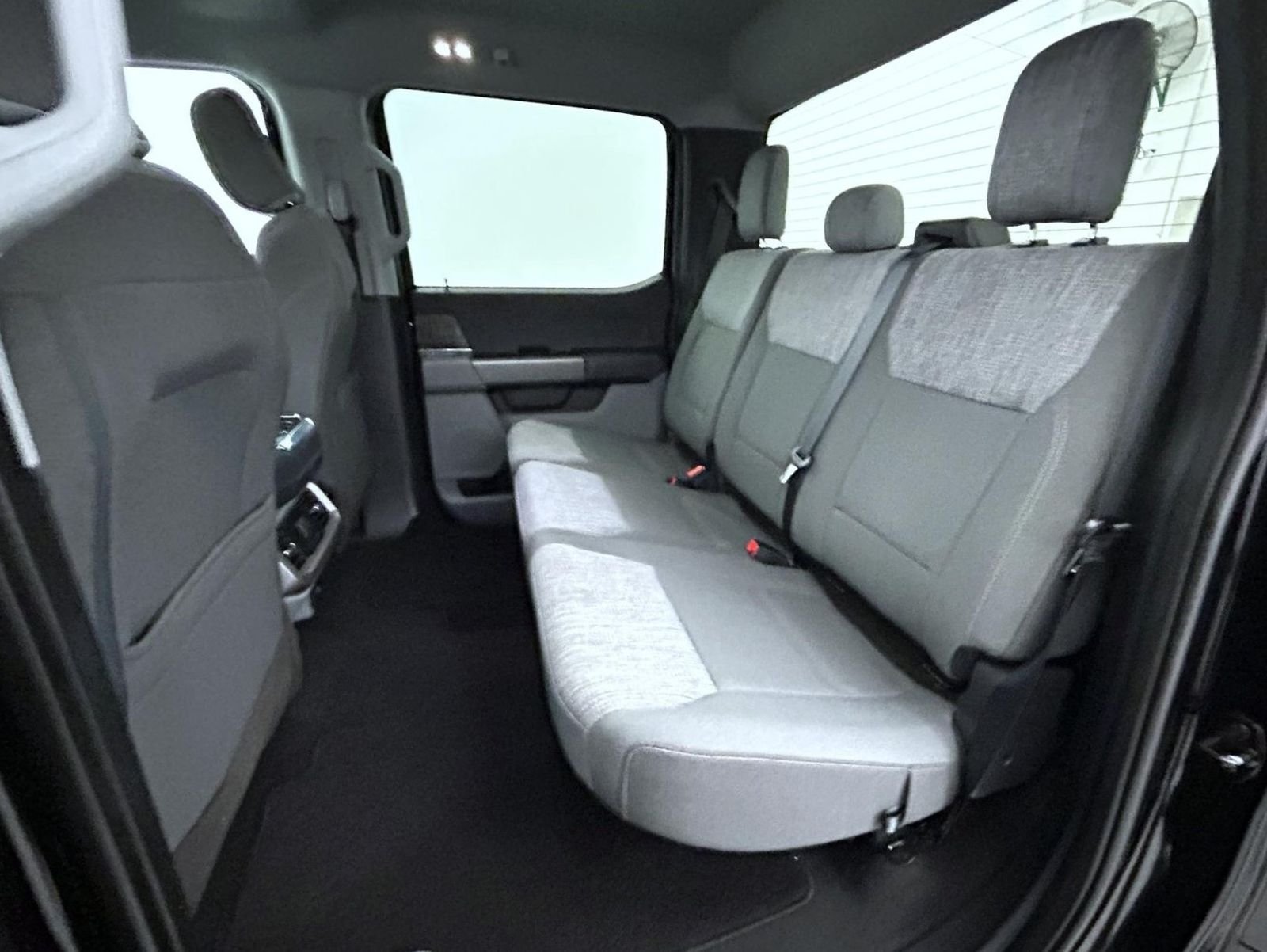 Used 2023 Black Ford XLT image 19