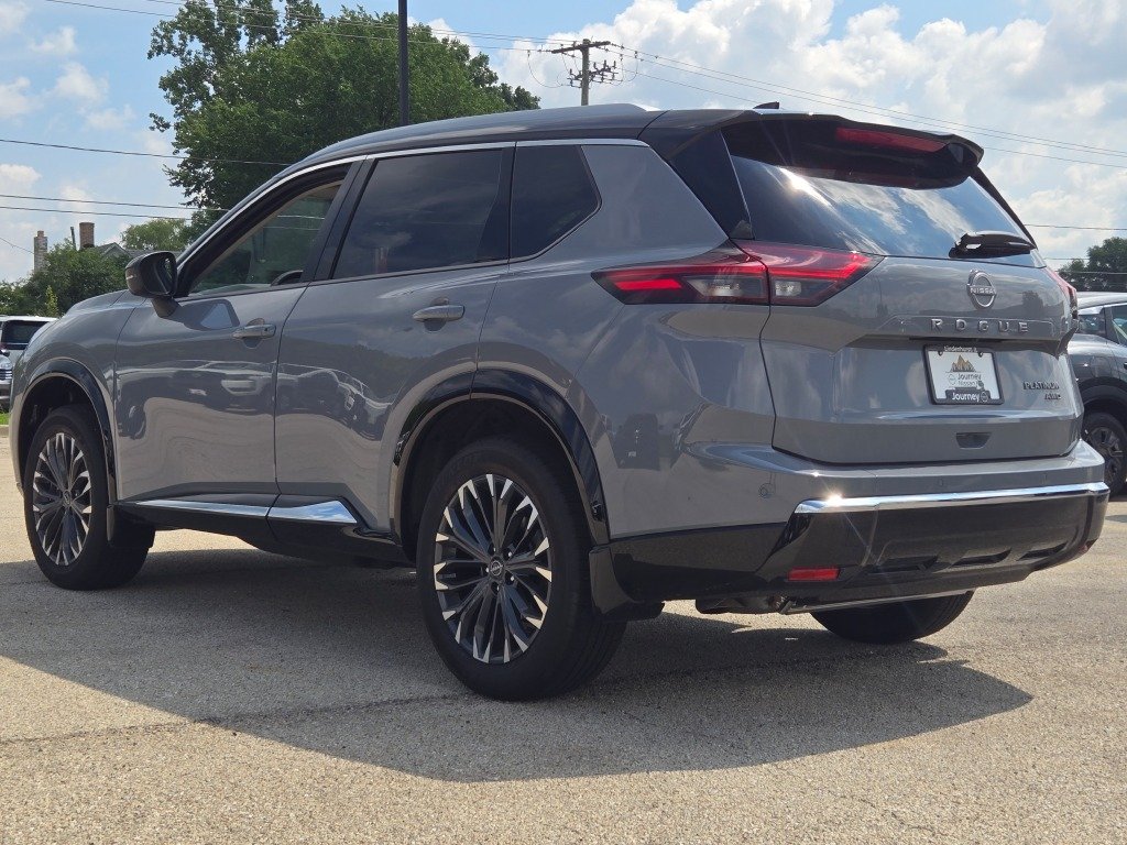 New 2026 Boulder Gray Pearl / Super Black Two-tone Nissan Platinum image 19