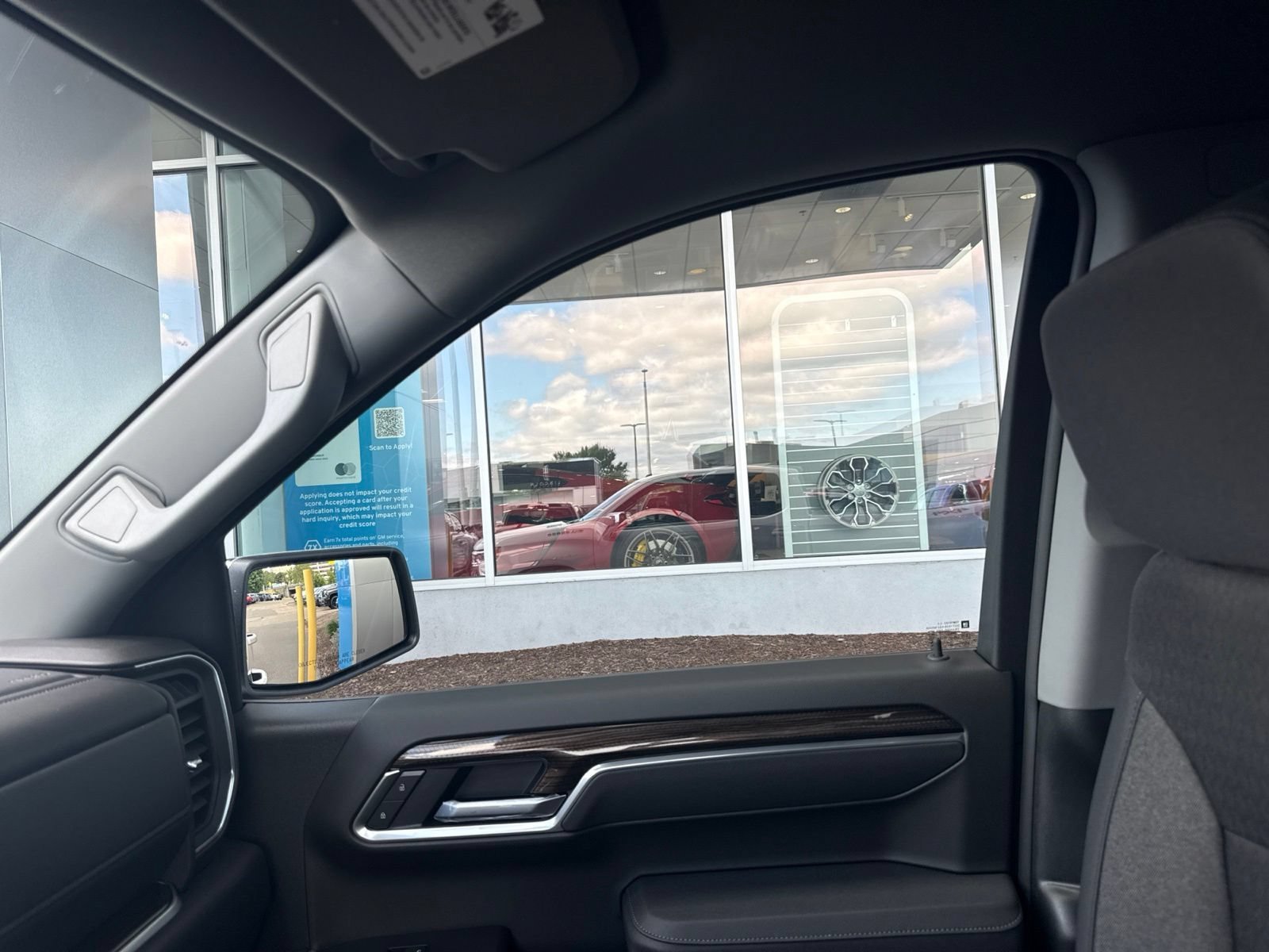 New 2026 Summit White Chevrolet LT (2FL) with Convenience Package - Trailering Package - 20in Grazen Wheels *In Stock* image 23