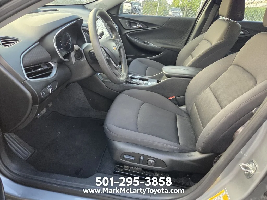 Used 2023 Gray Chevrolet LT image 7