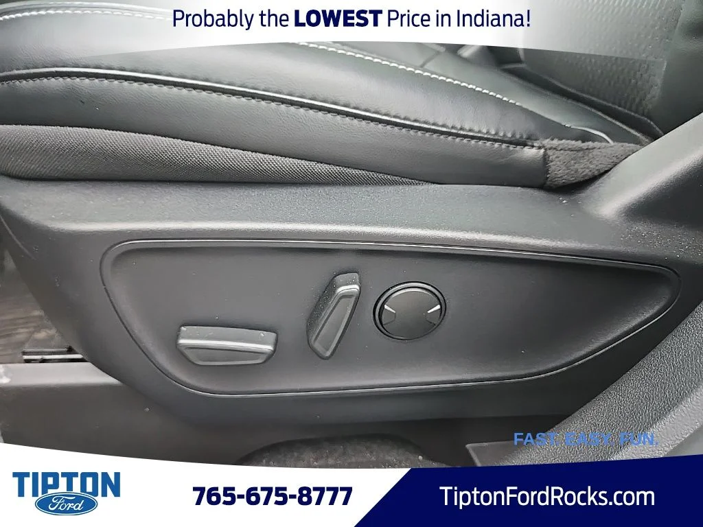 New 2025 Agate Black Metallic Ford Plug-in Hybrid image 19