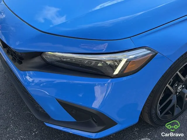 Used 2022 Blue Honda Sport Touring image 9