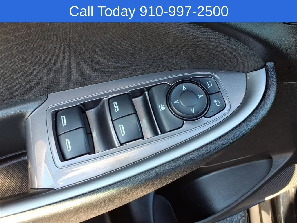 Used 2025 Mosaic Black Metallic Chevrolet 1LT image 18