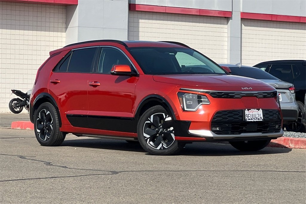 Used 2023 Kia Niro Wave with VIN KNDCT3L16P5022091 for sale in Hanford, CA