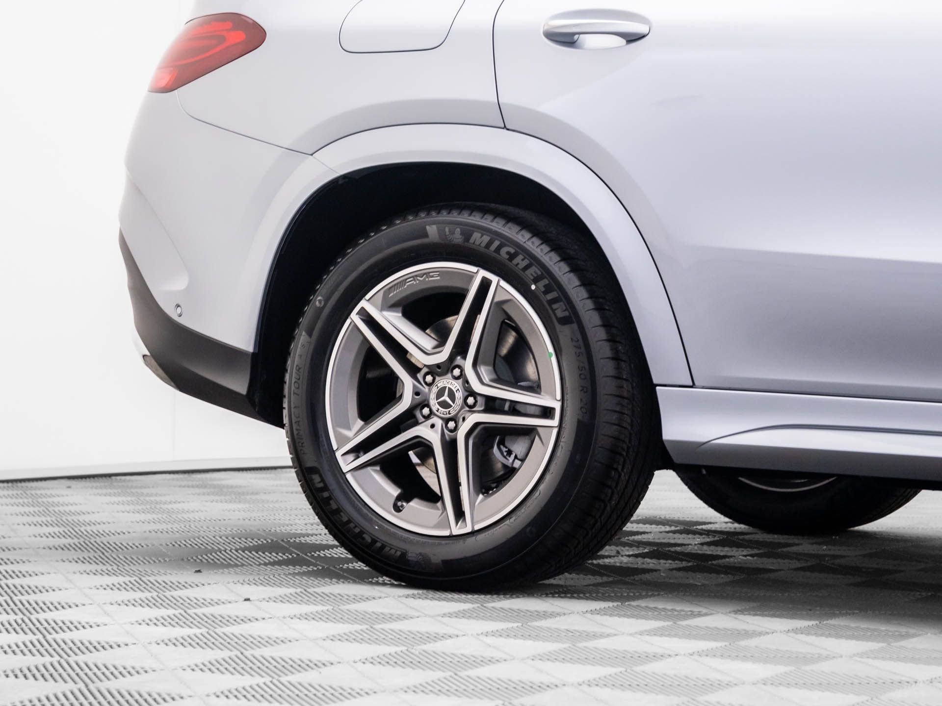 New 2026 Cirrus Silver Metallic Mercedes-Benz GLE 450 Coupe image 32