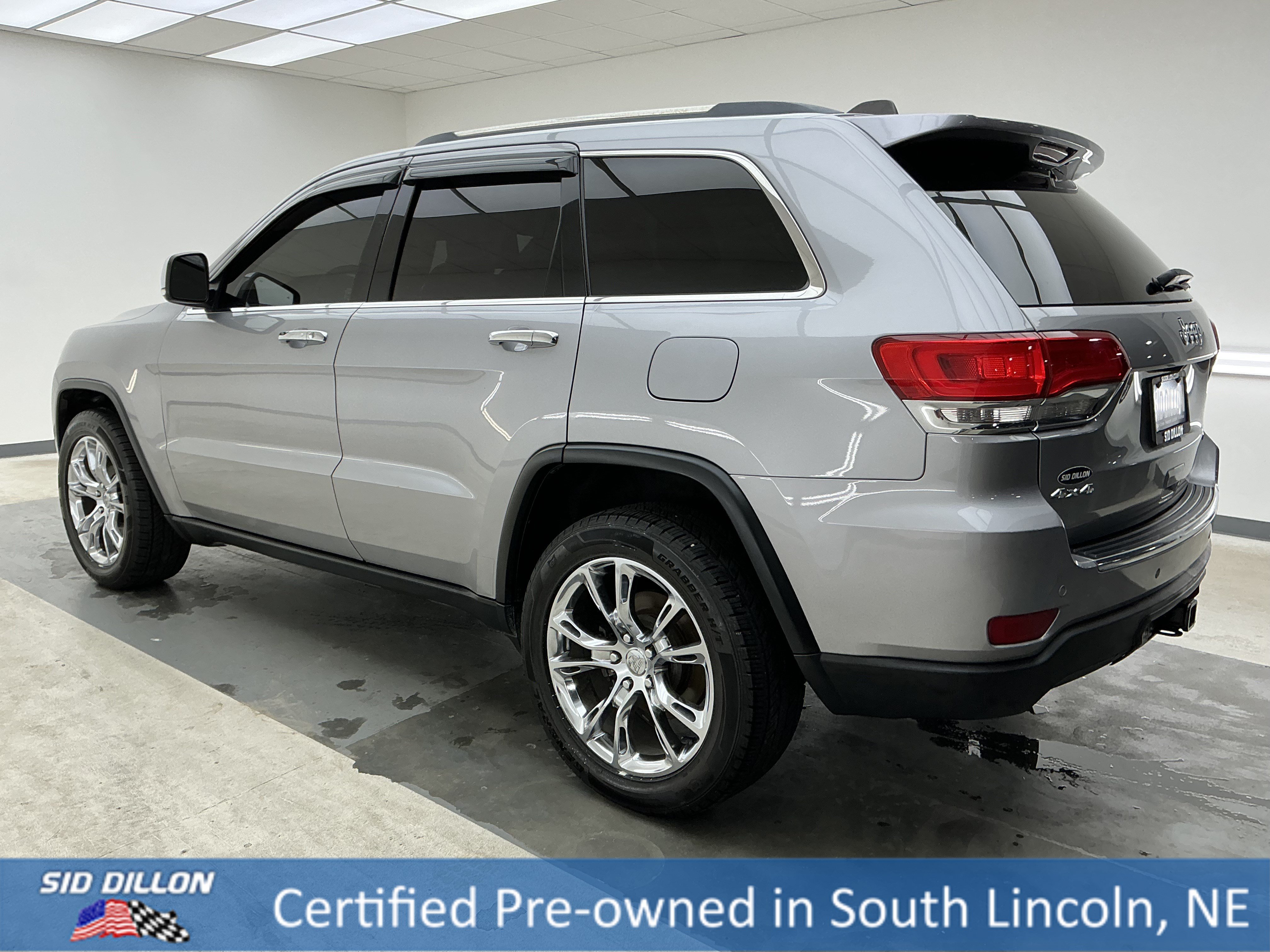 Certified Used 2017 Billet Silver Metallic Clearcoat Jeep Limited image 6