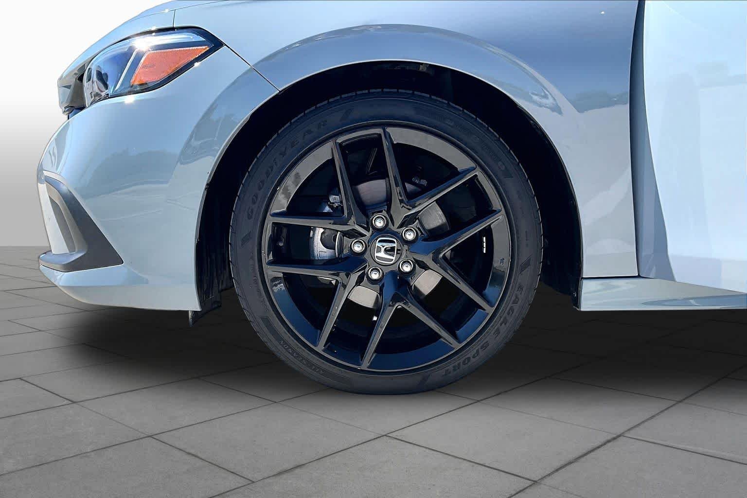 Used 2024 Sonic Gray Pearl Honda Sport image 10