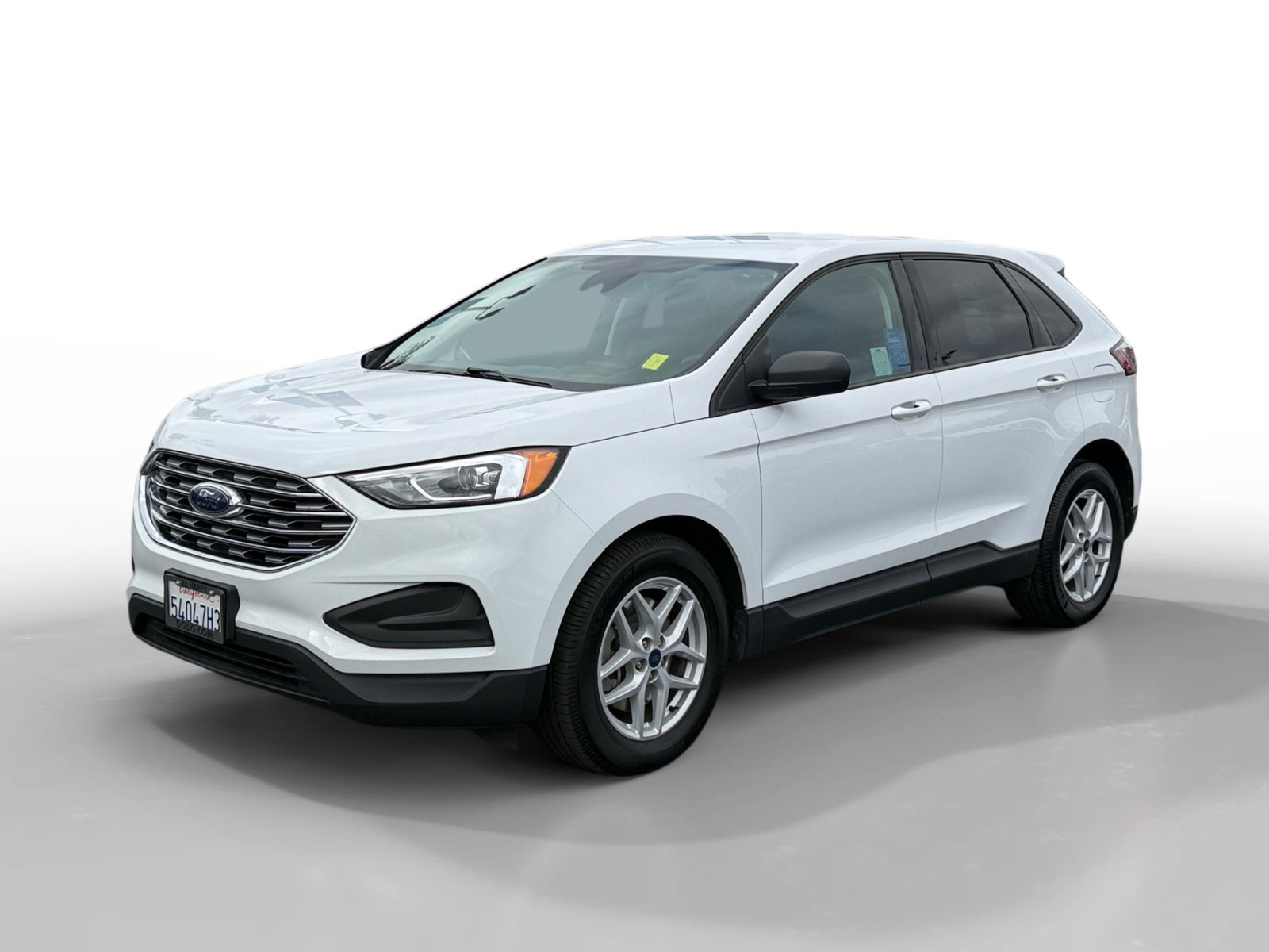 Used 2021 Oxford White Ford SE image 1