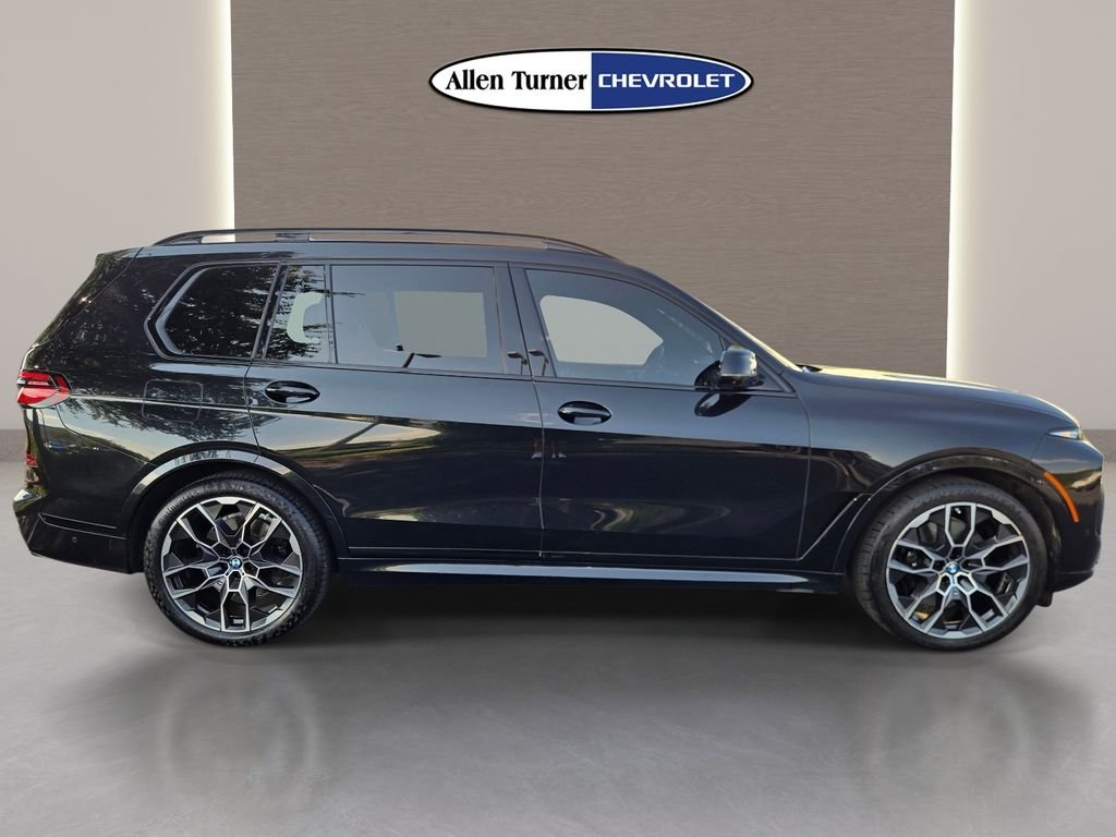Used 2024 Black BMW xDrive40i image 5
