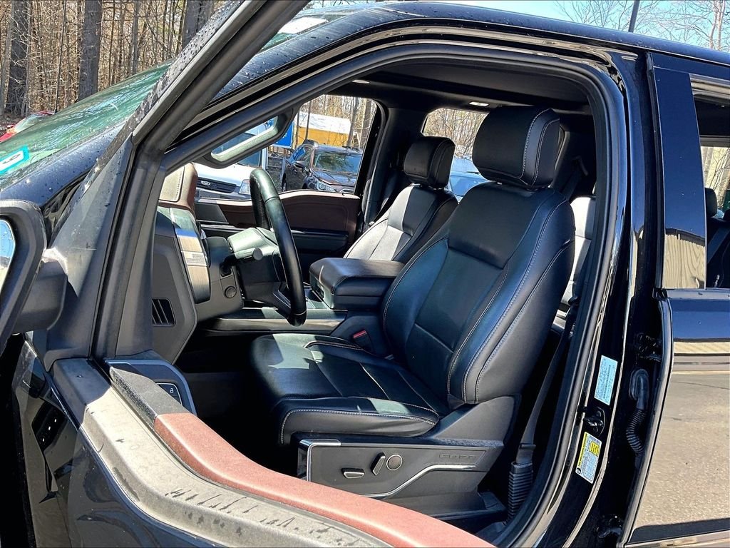 Used 2023 Black Metallic Ford Lariat image 10