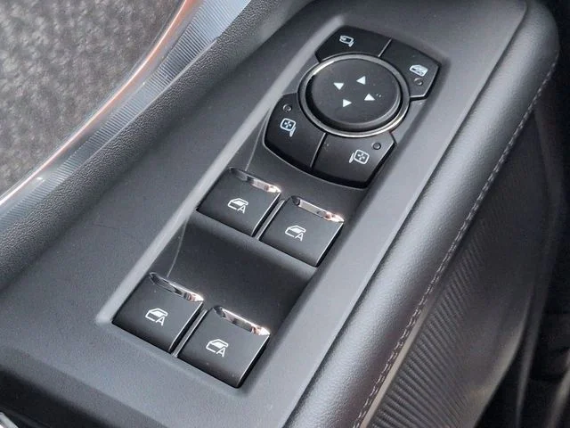 New 2026 Oxford White Ford Tremor® image 23