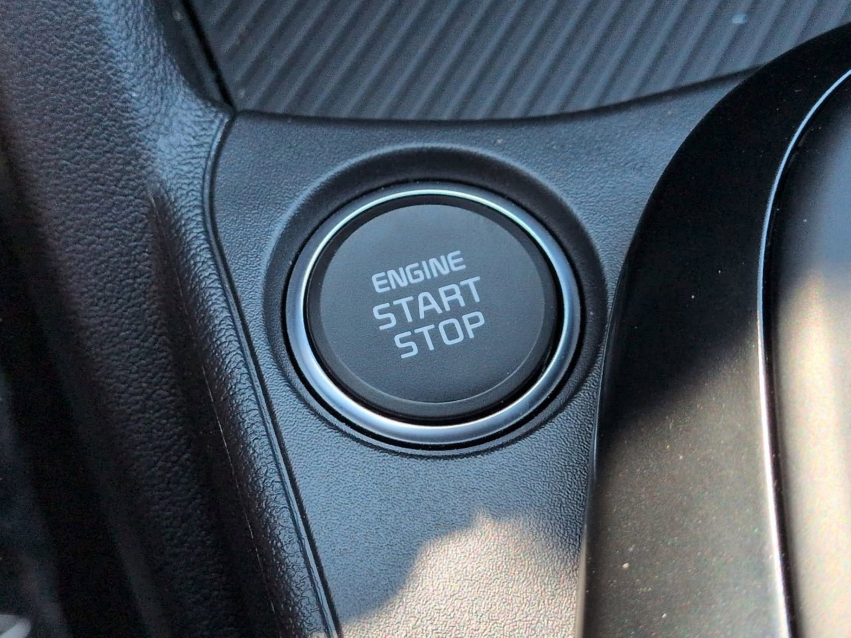 New 2026 Snow White Pearl Kia LX image 30