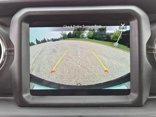 Used 2021 Black Jeep Unlimited Sahara image 22