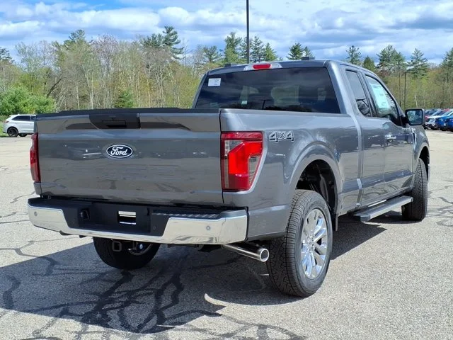 New 2026 Carbonized Gray Metallic Ford XLT image 24