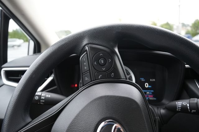 Certified Used 2022 Silver Toyota LE image 24
