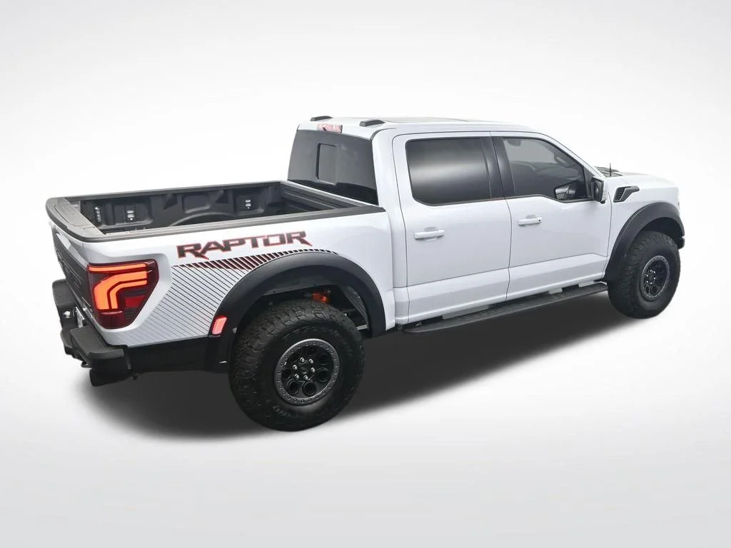 Used 2025 White Ford Raptor image 27